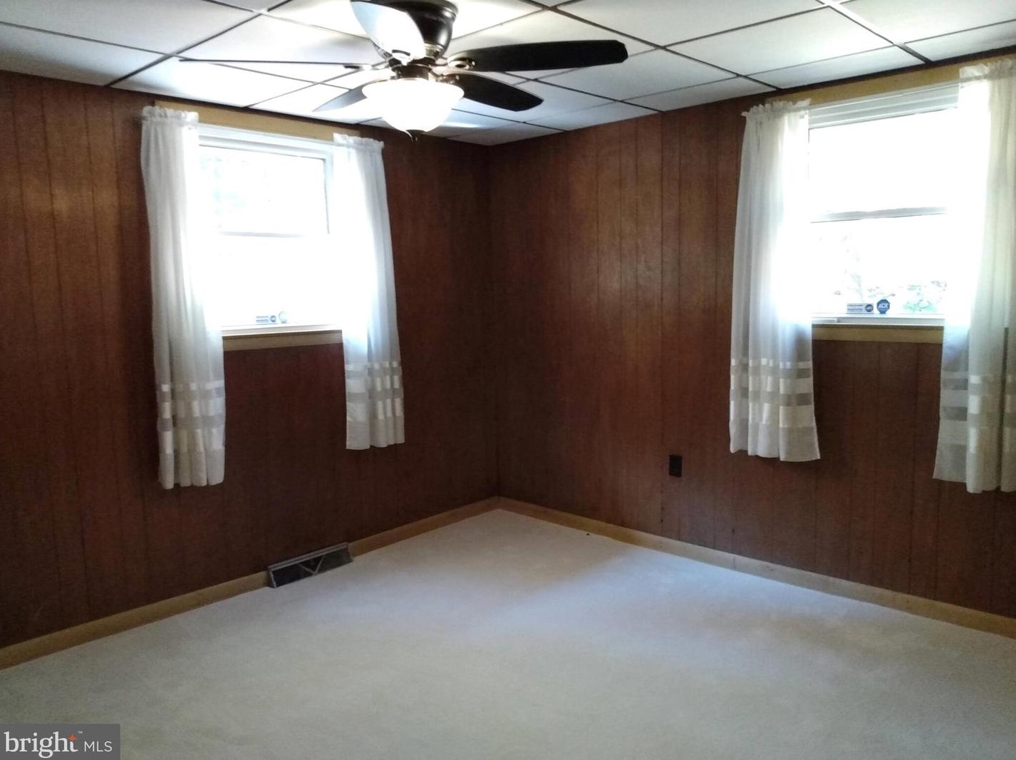 676 Siloam Rd, Chambersburg PA  17201-7809 exterior