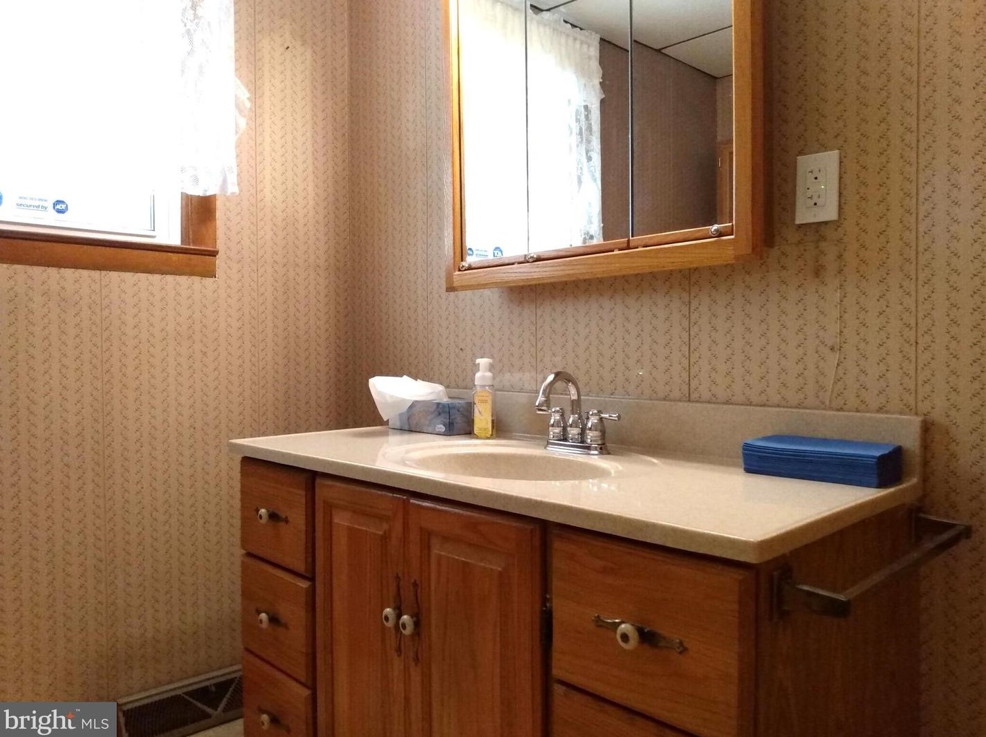 676 Siloam Rd, Chambersburg PA  17201-7809 exterior