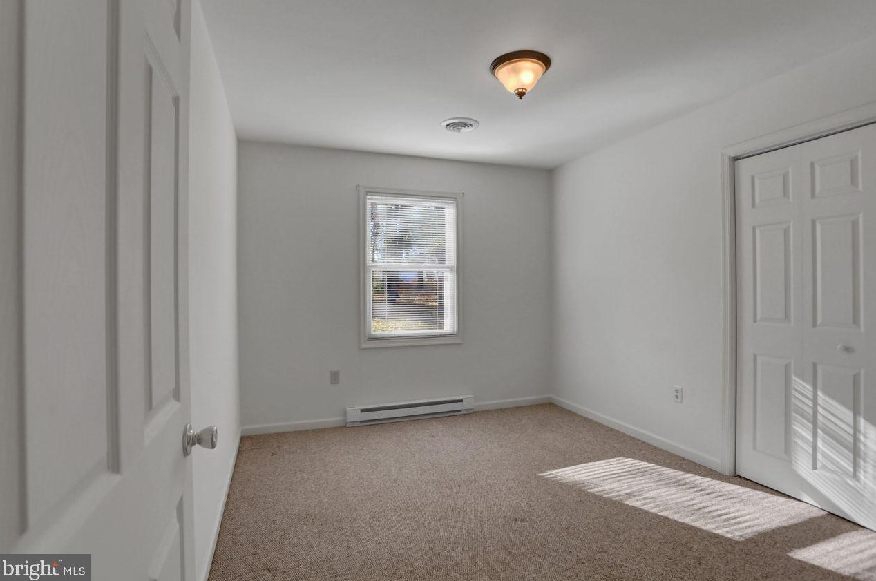 6084 Lincoln Way, Chambersburg PA  17202-8667 exterior