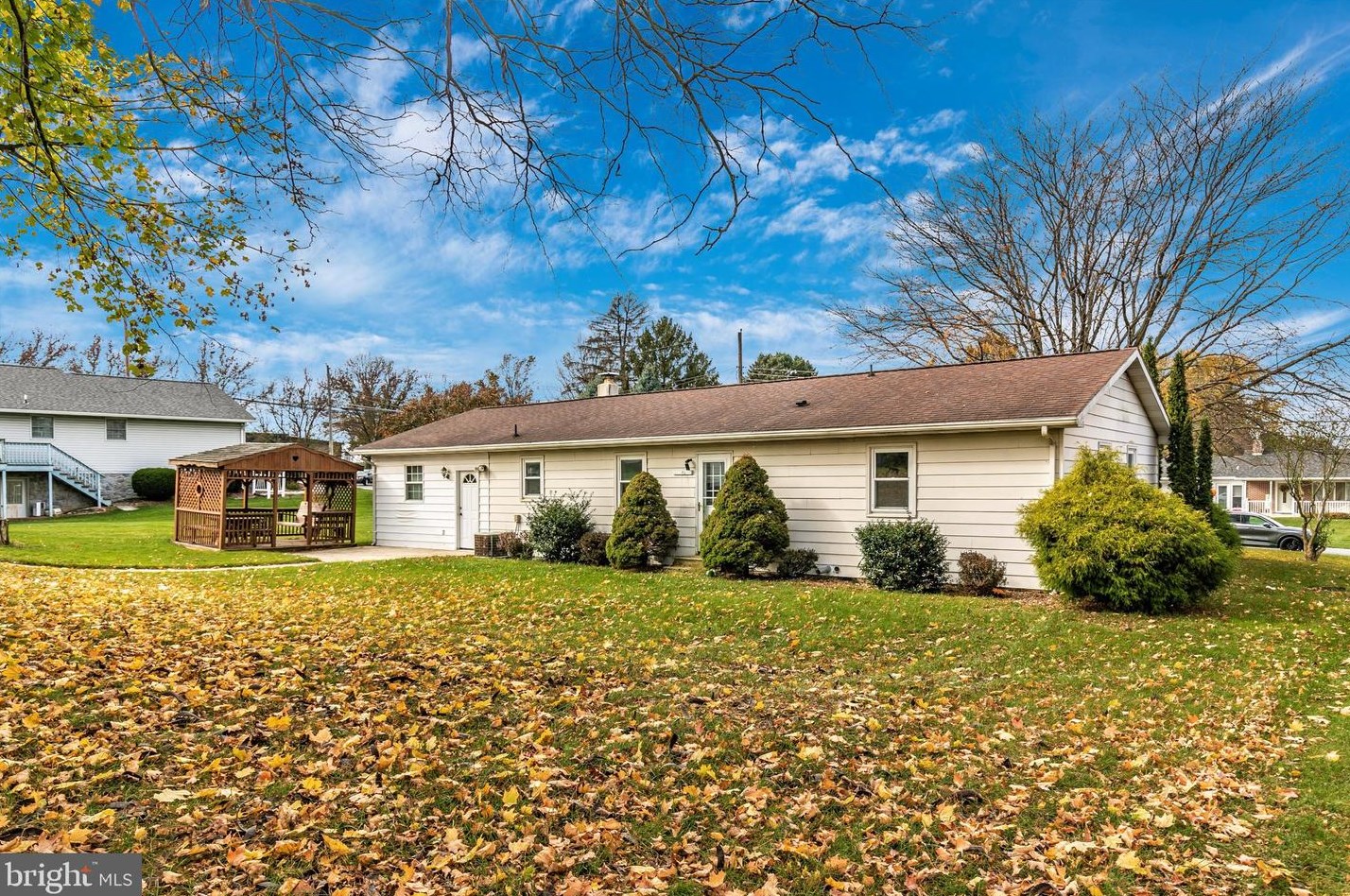 3346 Interchange Dr, Chambersburg PA  17202-9743 exterior