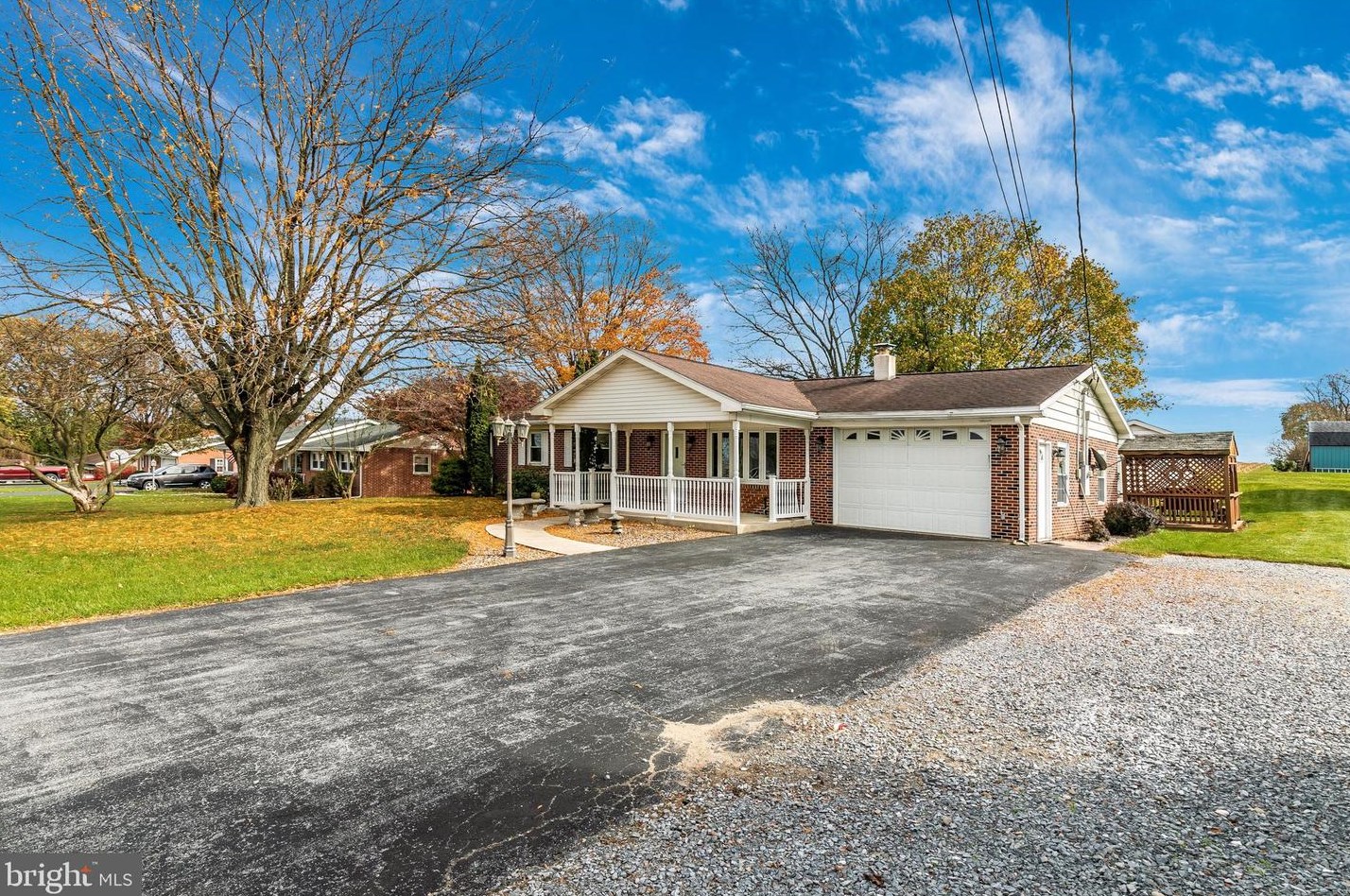 3346 Interchange Dr, Chambersburg PA  17202-9743 exterior