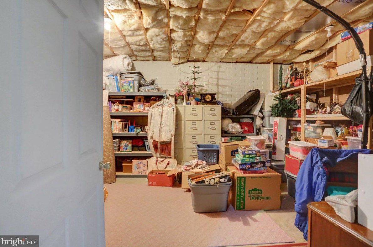 1415 Brechbill Rd, Chambersburg PA  17202-8034 exterior