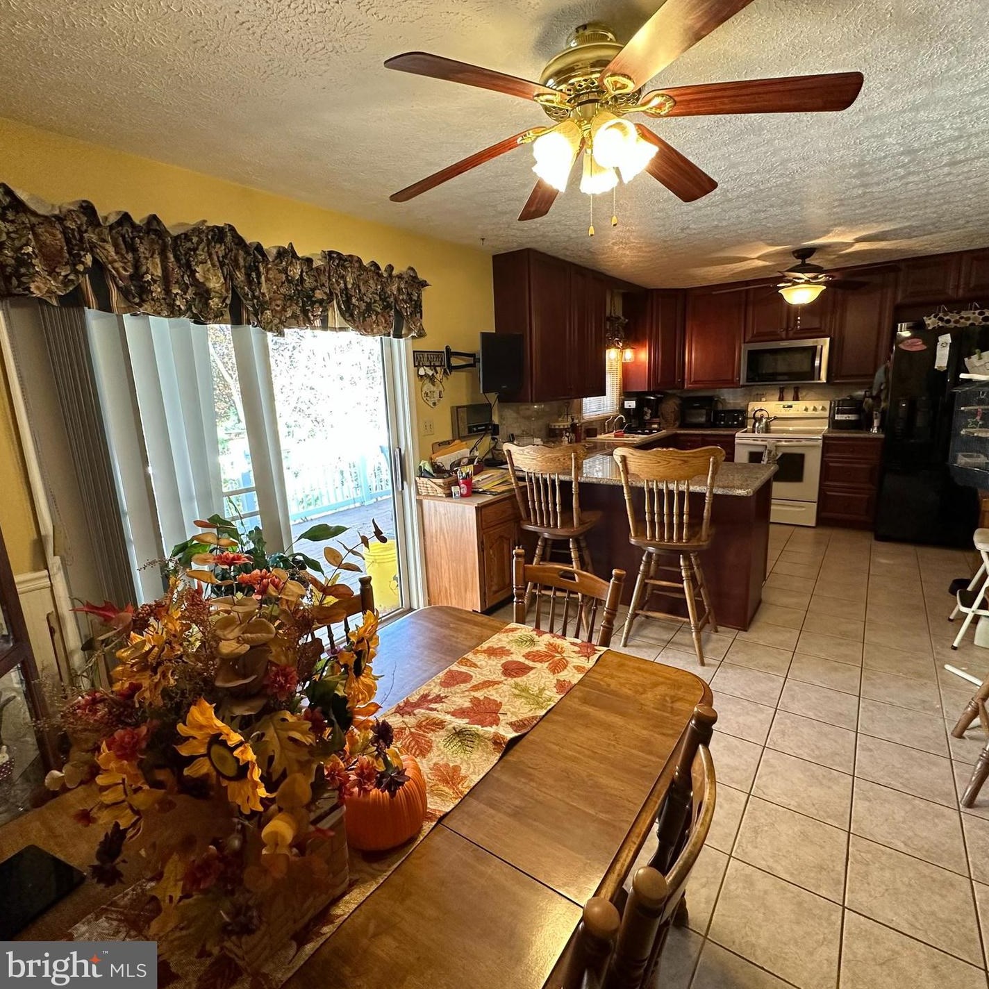 8190 Michaux Dr, Fayetteville PA  17222-9586 exterior