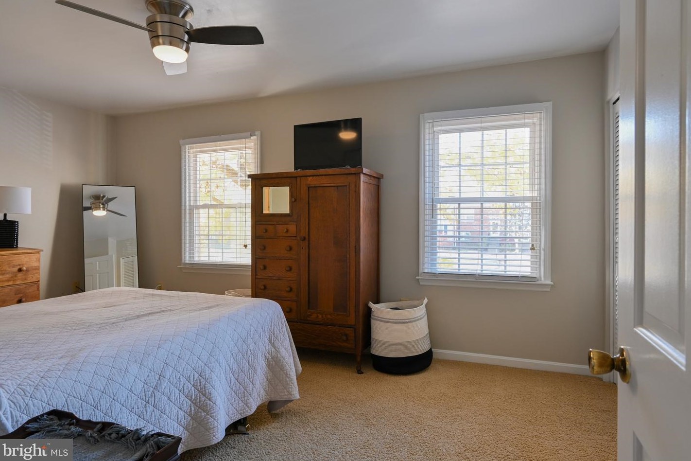 845 Woodlawn Dr, Chambersburg PA  17201-3838 exterior