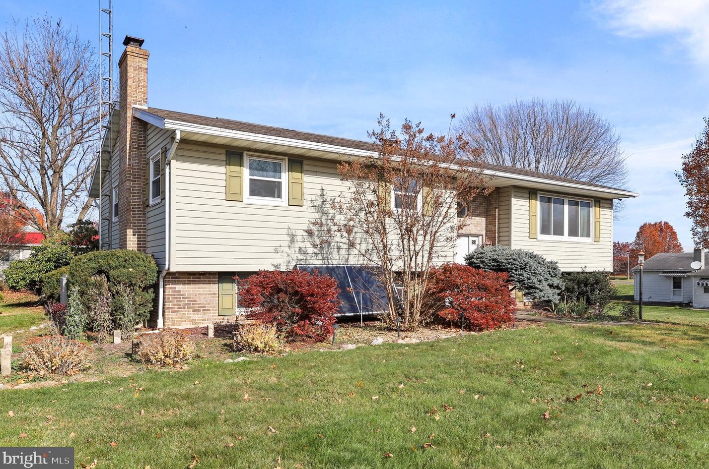 1541 Linden Rd, Chambersburg PA  17202-8810 exterior