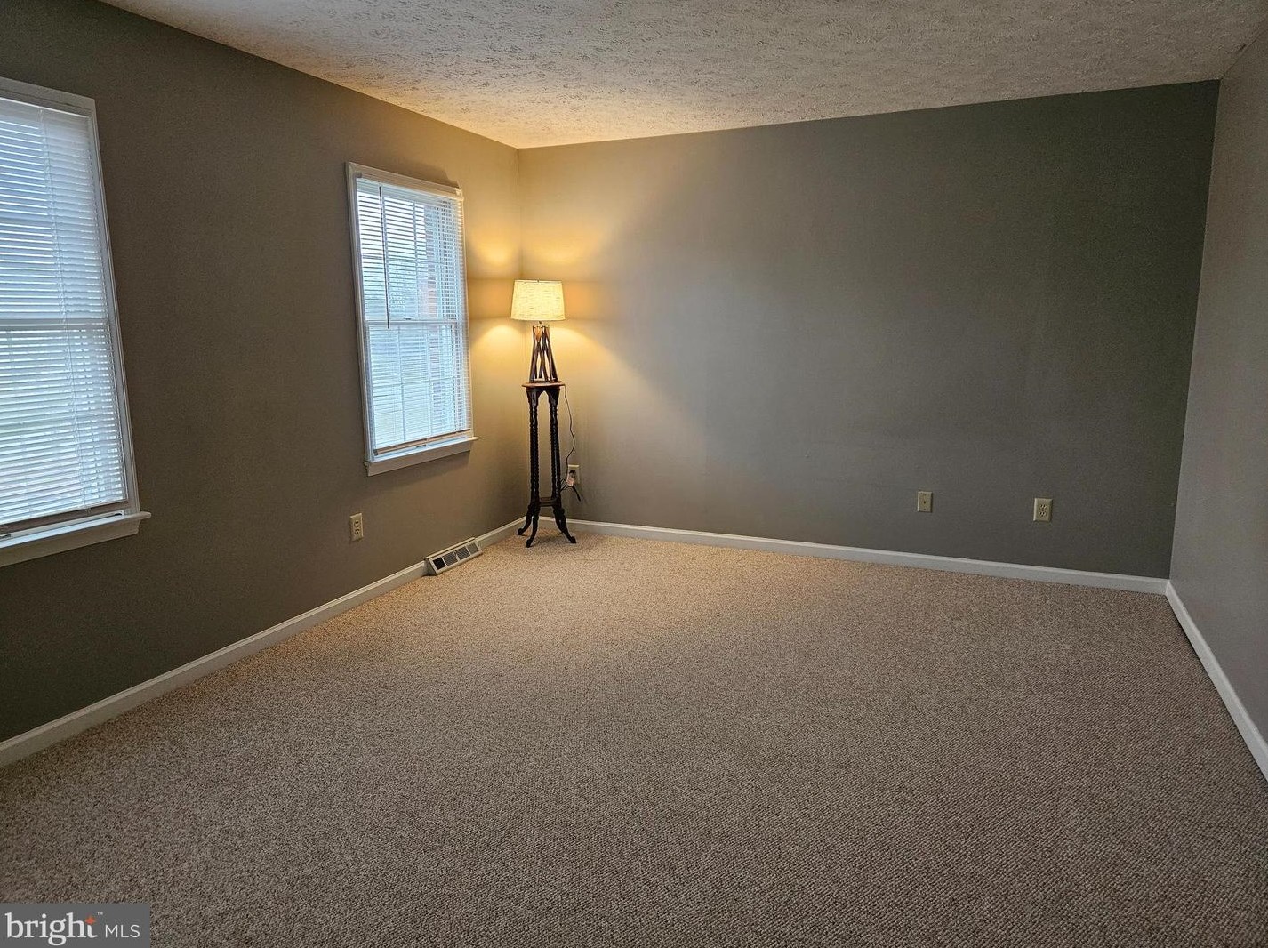 3492 Glen Eagles Dr, Chambersburg PA  17202-8190 exterior