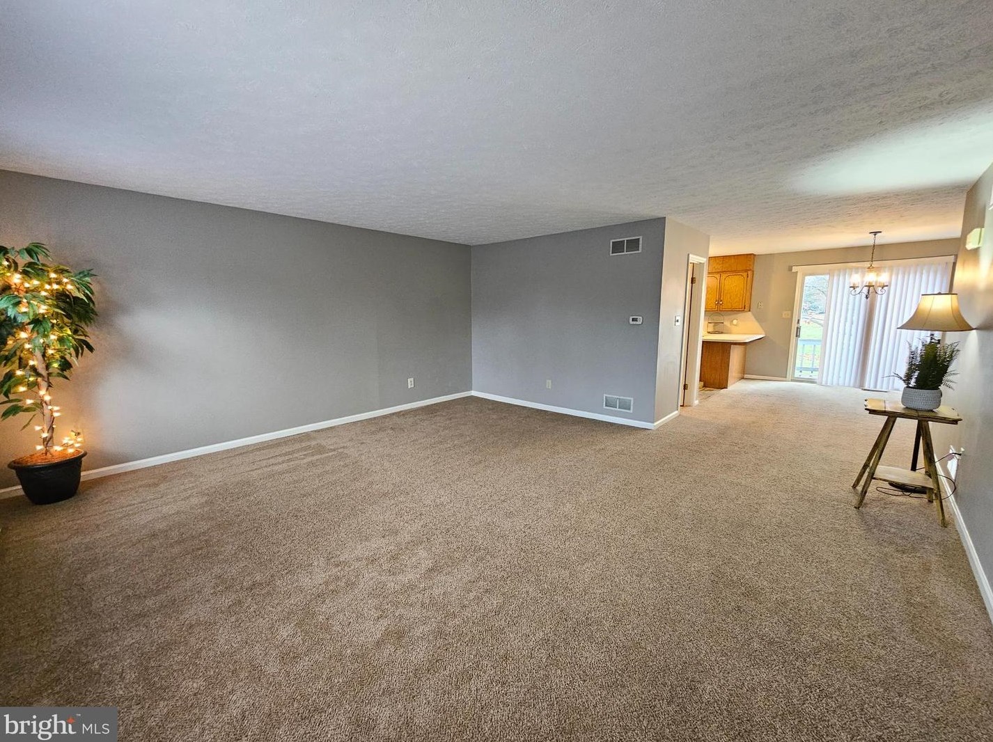 3492 Glen Eagles Dr, Chambersburg PA  17202-8190 exterior