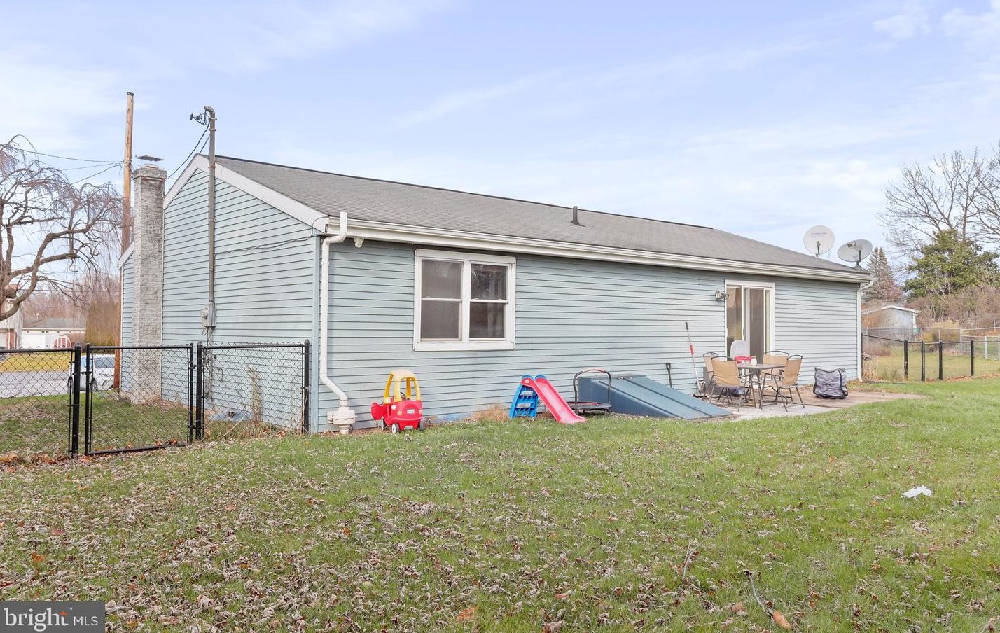 84 Roosevelt Arms Ct, Chambersburg PA  17201-8231 exterior