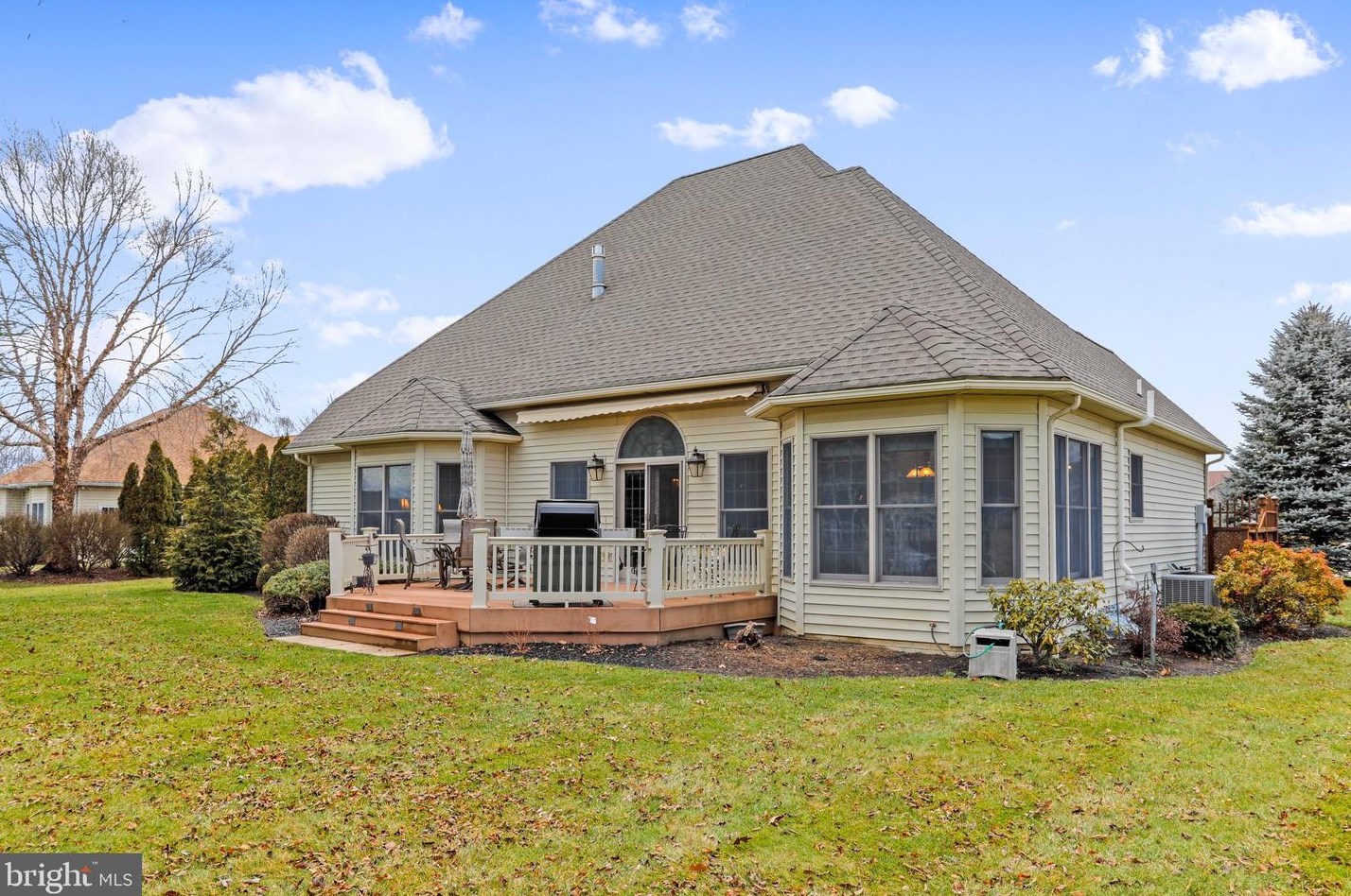 6340 Medina Ridge Dr, Fayetteville PA  17222-9435 exterior