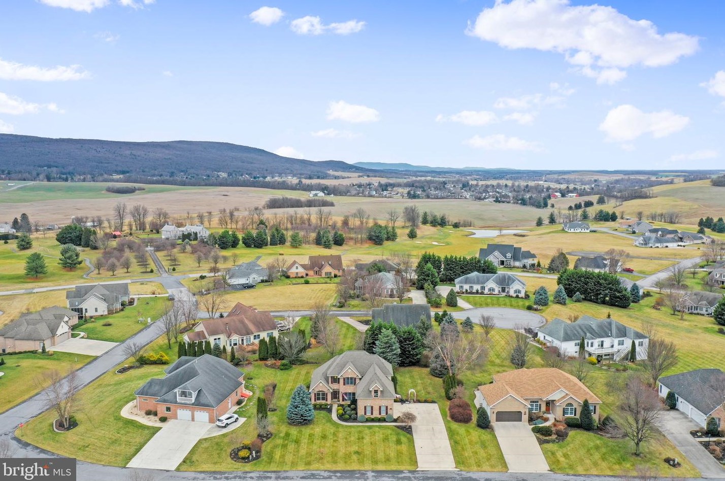 6340 Medina Ridge Dr, Fayetteville PA  17222-9435 exterior