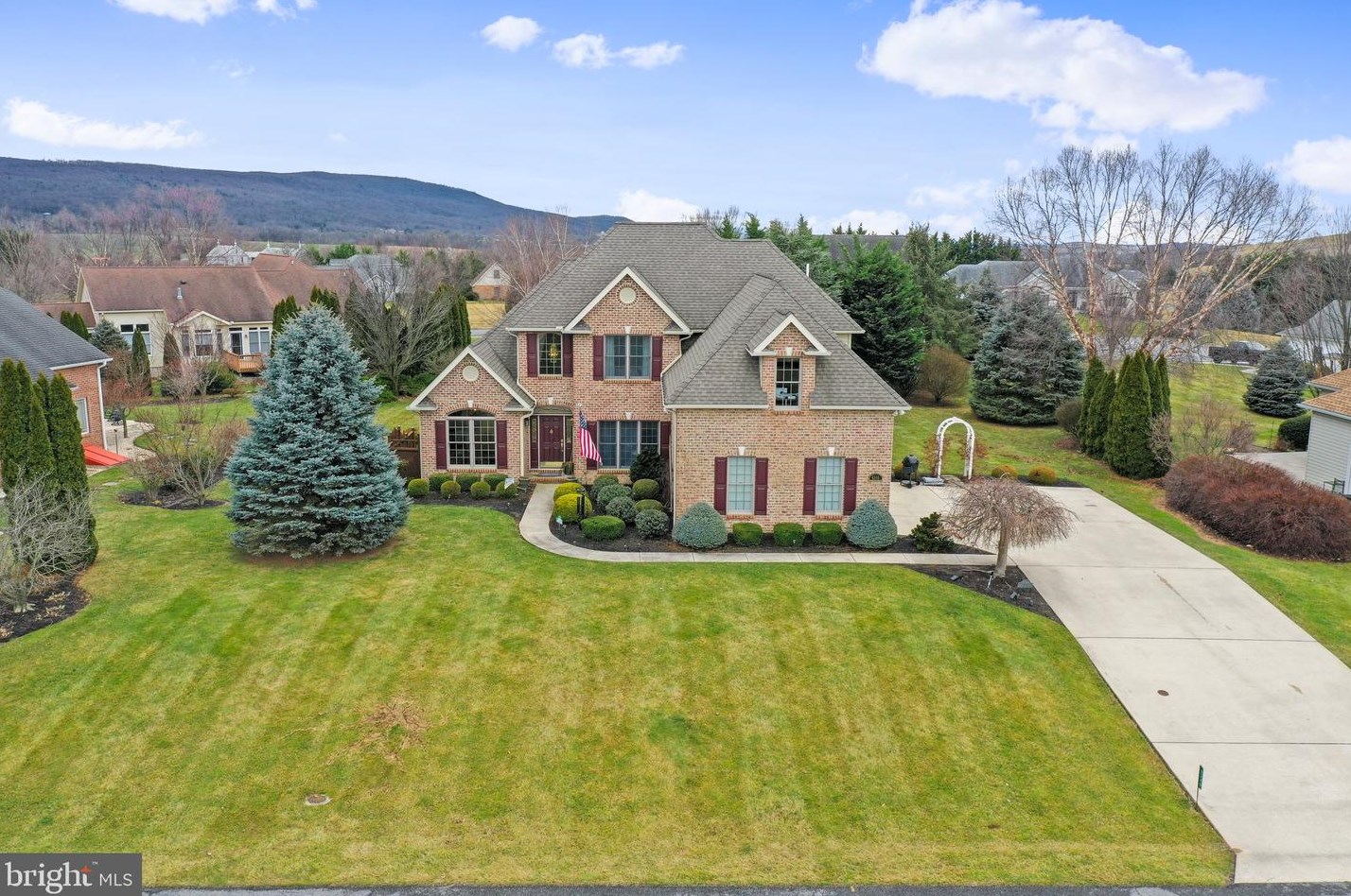 6340 Medina Ridge Dr, Fayetteville PA  17222-9435 exterior