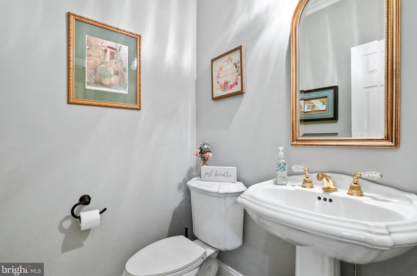 6340 Medina Ridge Dr, Fayetteville PA  17222-9435 exterior