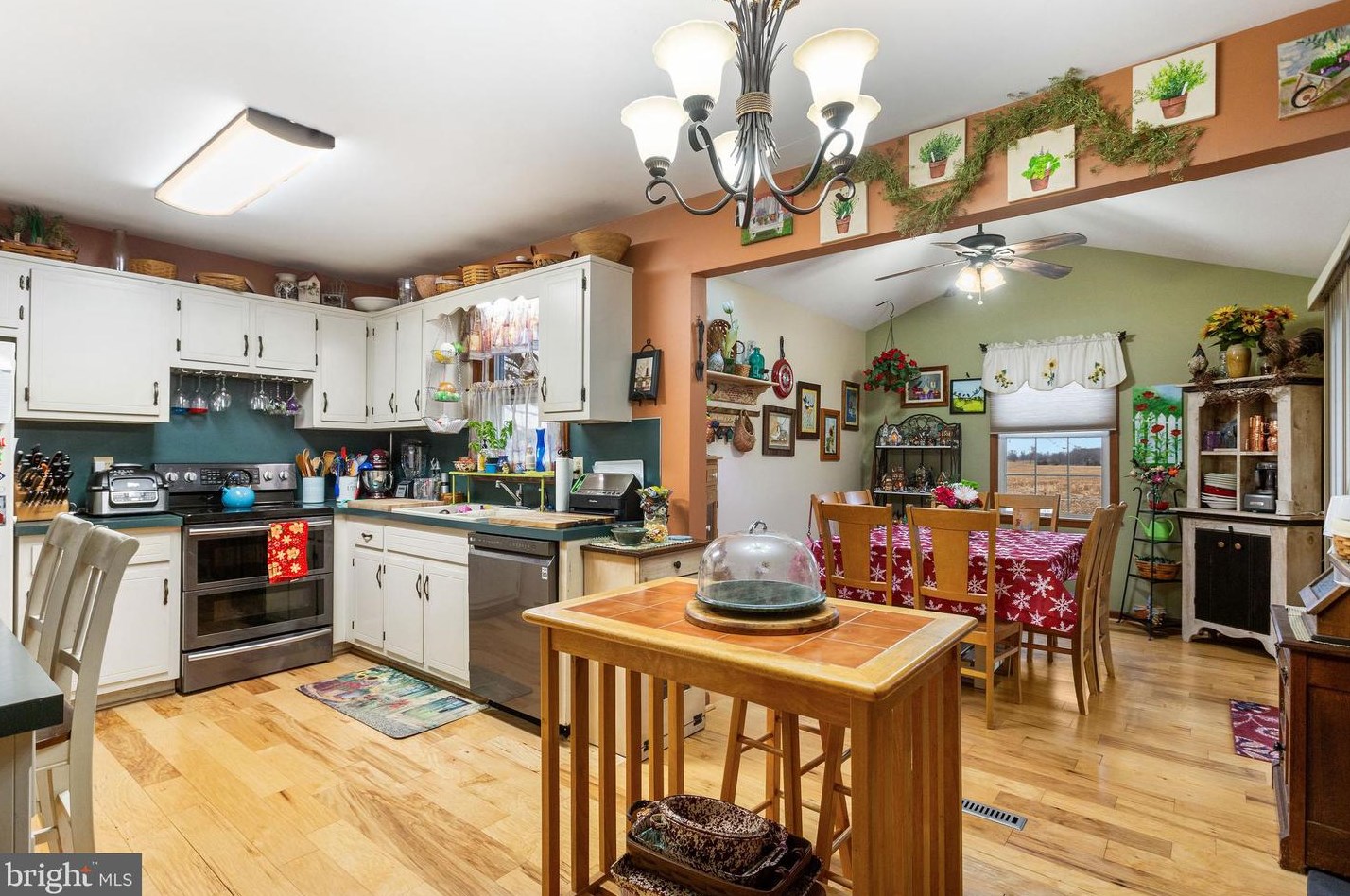 5748 Cumberland Hwy, Chambersburg PA  17202-7306 exterior