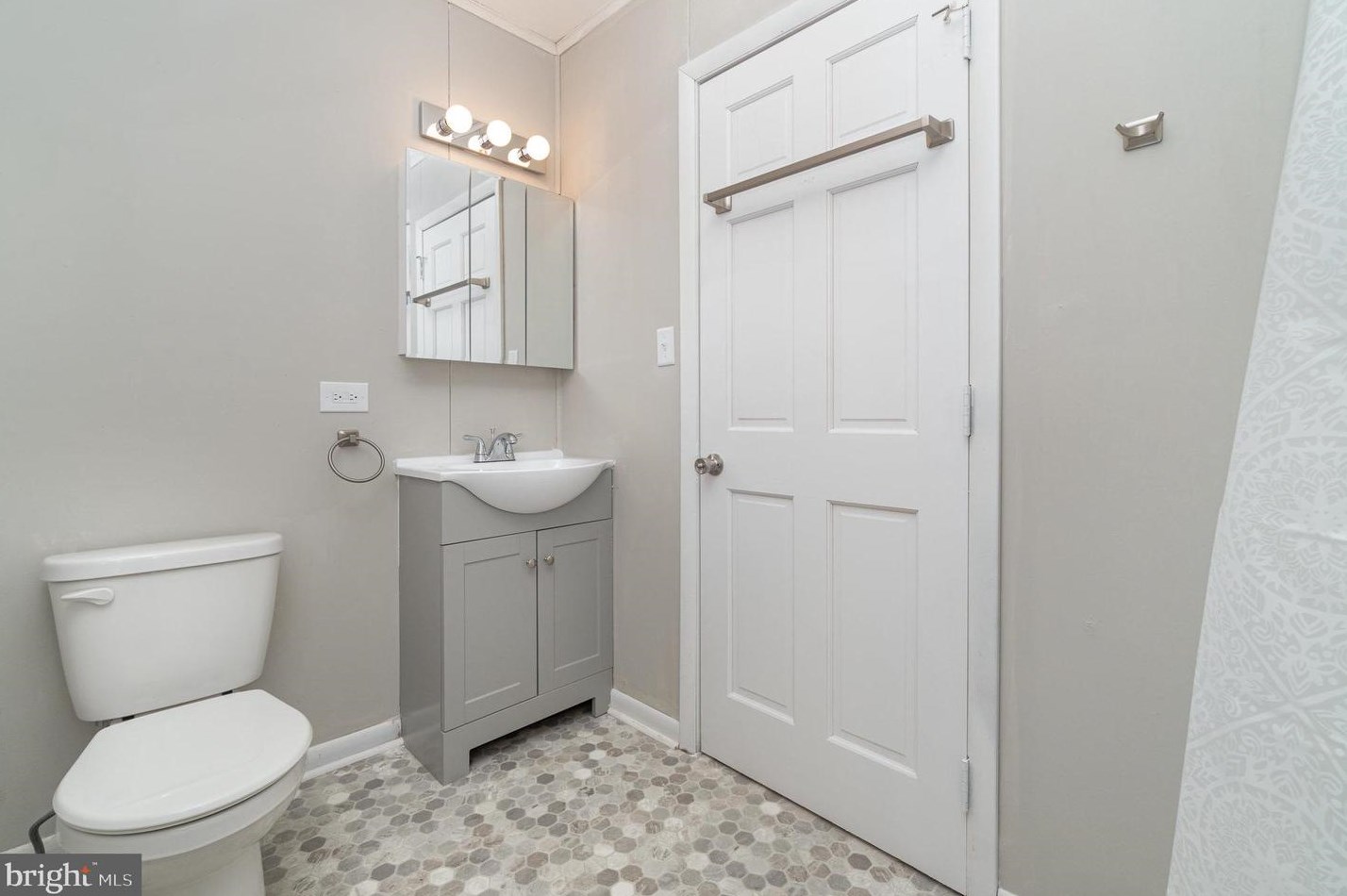 5075 Lincoln Way, Fayetteville PA  17222-1050 exterior