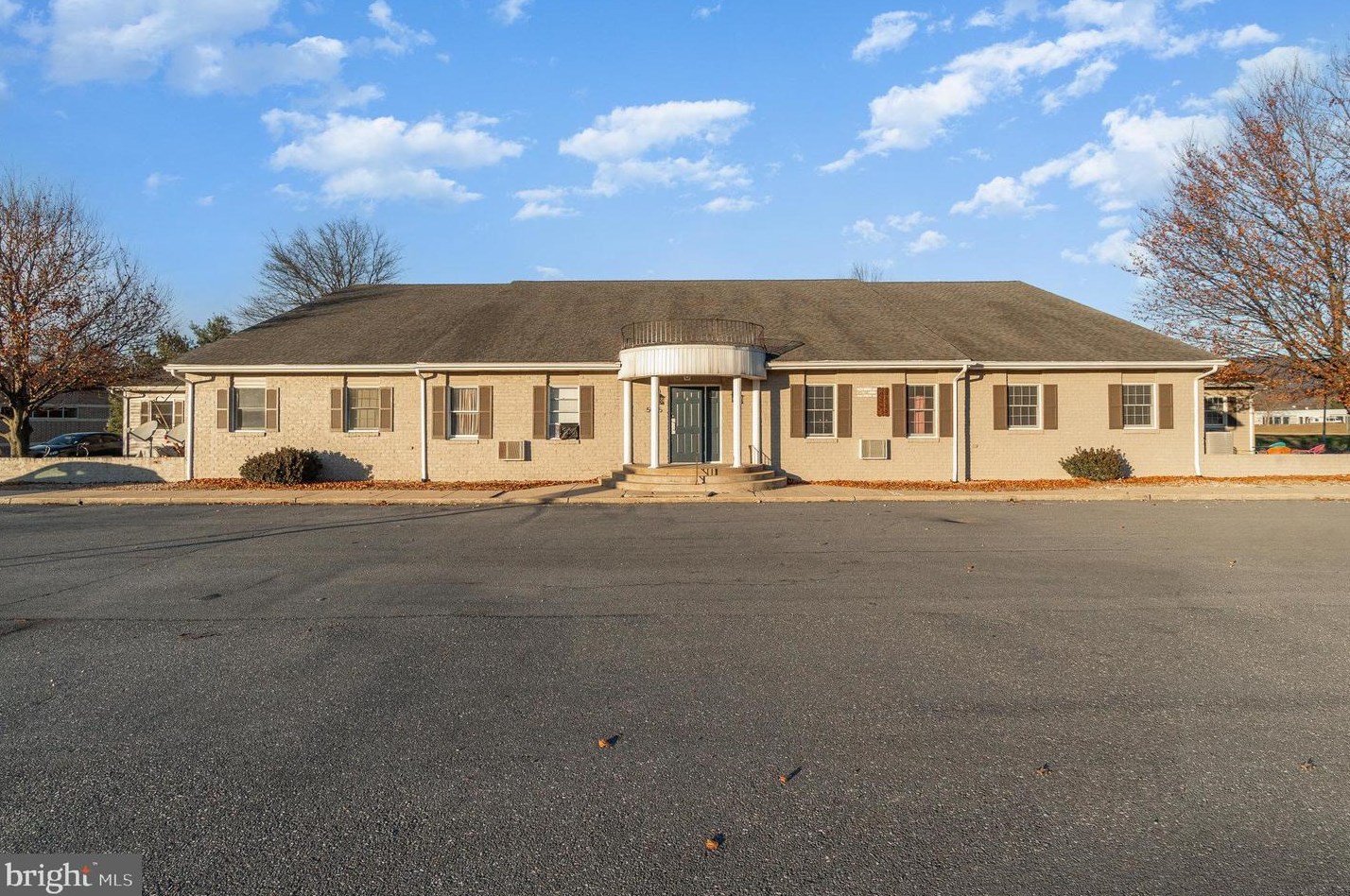 5075 Lincoln Way, Fayetteville PA  17222-1055 exterior