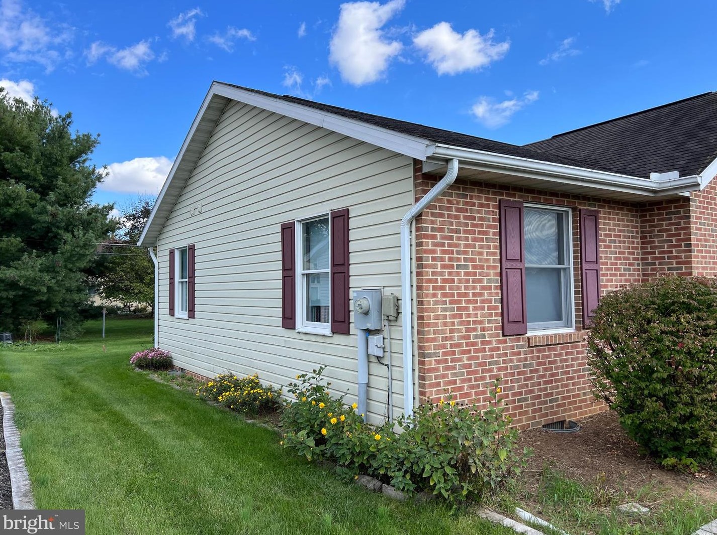 83 Parkwood Dr, Upton PA  17225-1485 exterior