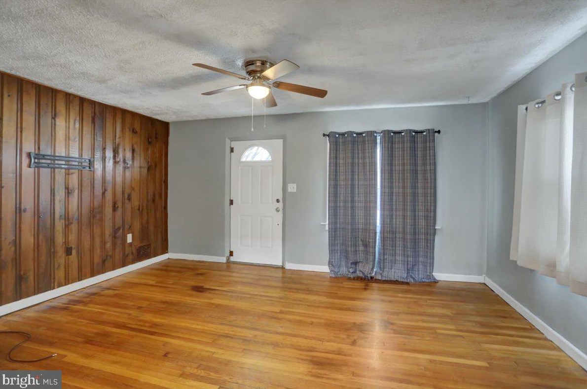 44 Conner Ave, Chambersburg PA  17201-2057 exterior