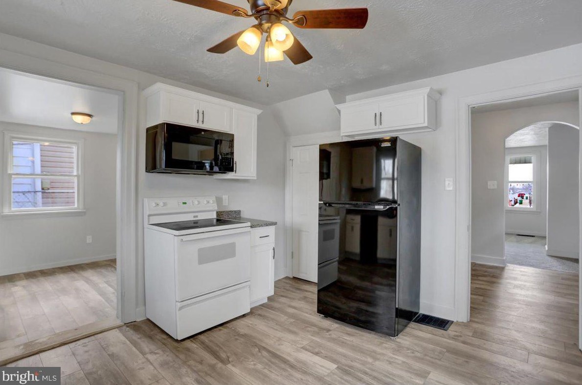 291 King St, Chambersburg PA  17201-1517 exterior