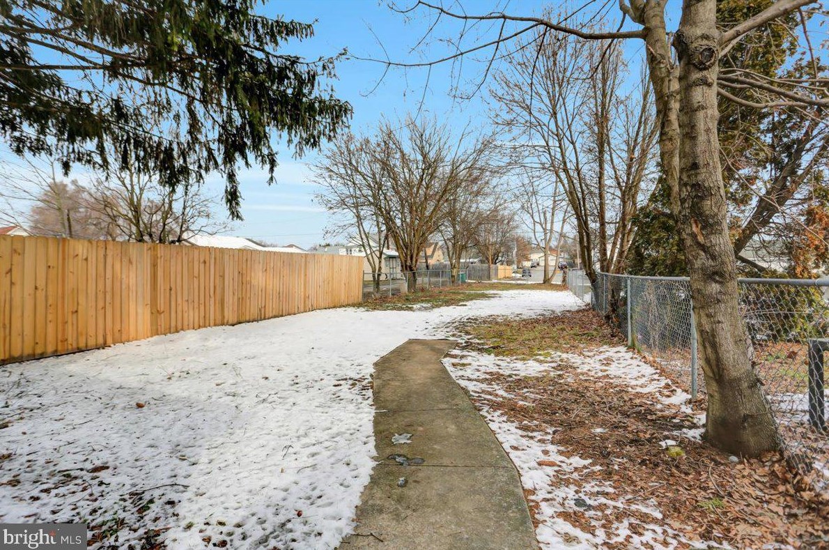 291 King St, Chambersburg PA  17201-1517 exterior