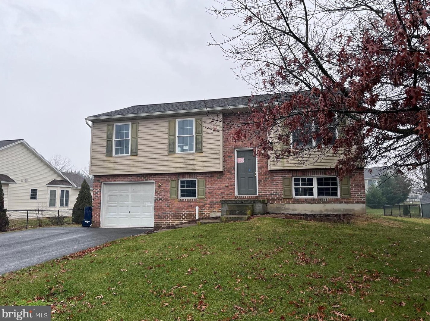 3722 Mountain Shadow Dr, Fayetteville PA  17222-9329 exterior