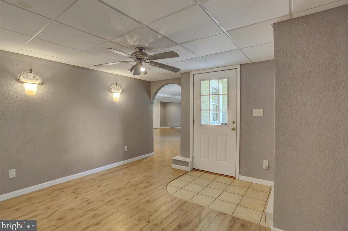 2065 Loop Rd, Chambersburg PA  17202-8842 exterior