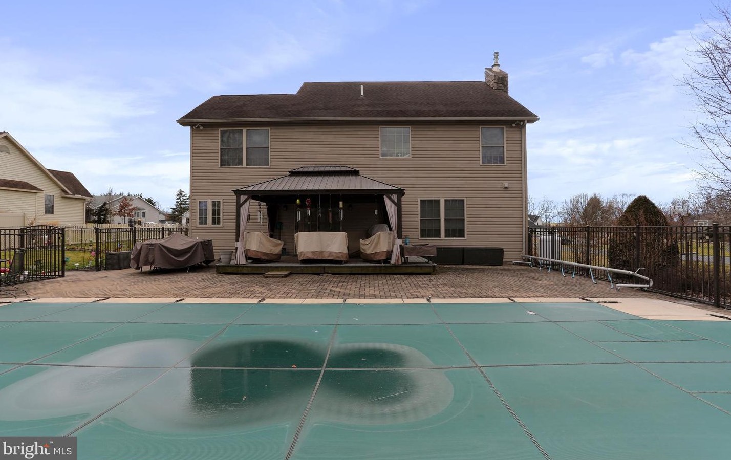 180 Buckingham Dr, Chambersburg PA  17201-8370 exterior
