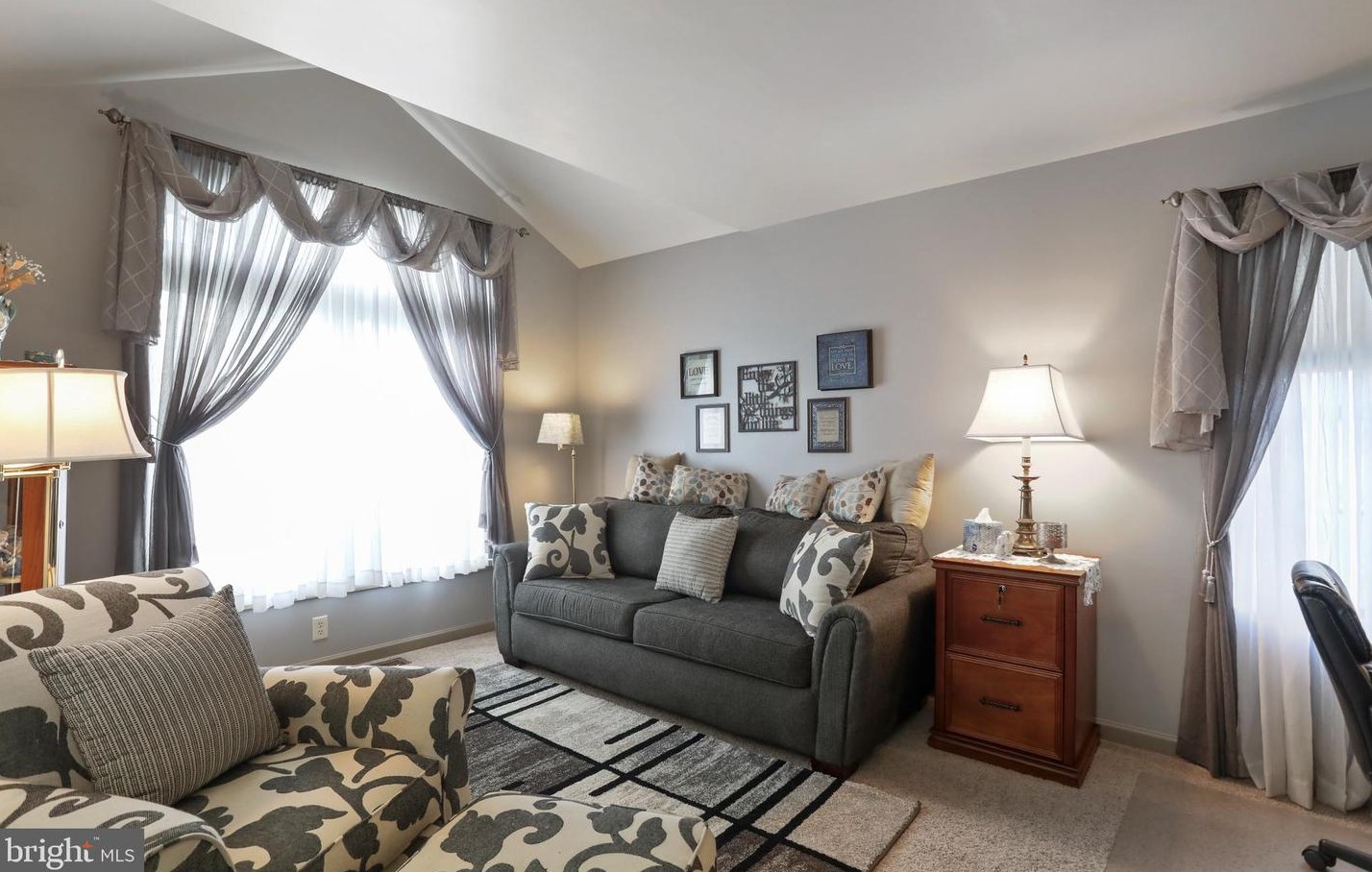 180 Buckingham Dr, Chambersburg PA  17201-8370 exterior