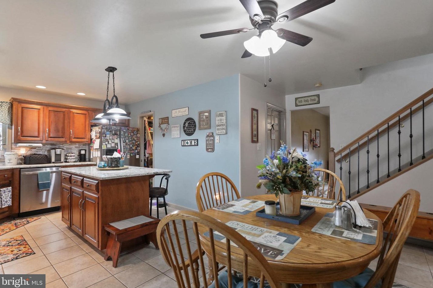 180 Buckingham Dr, Chambersburg PA  17201-8370 exterior