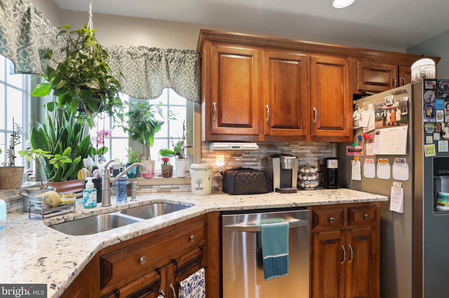 180 Buckingham Dr, Chambersburg PA  17201-8370 exterior