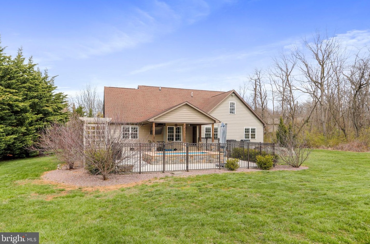 1636 Alphin Way, Upton PA  17225-9149 exterior