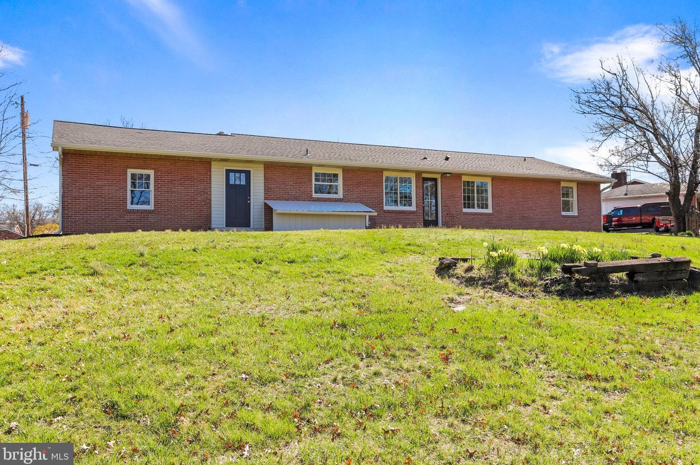14393 Walnut Loop, Upton PA  17225-9459 exterior