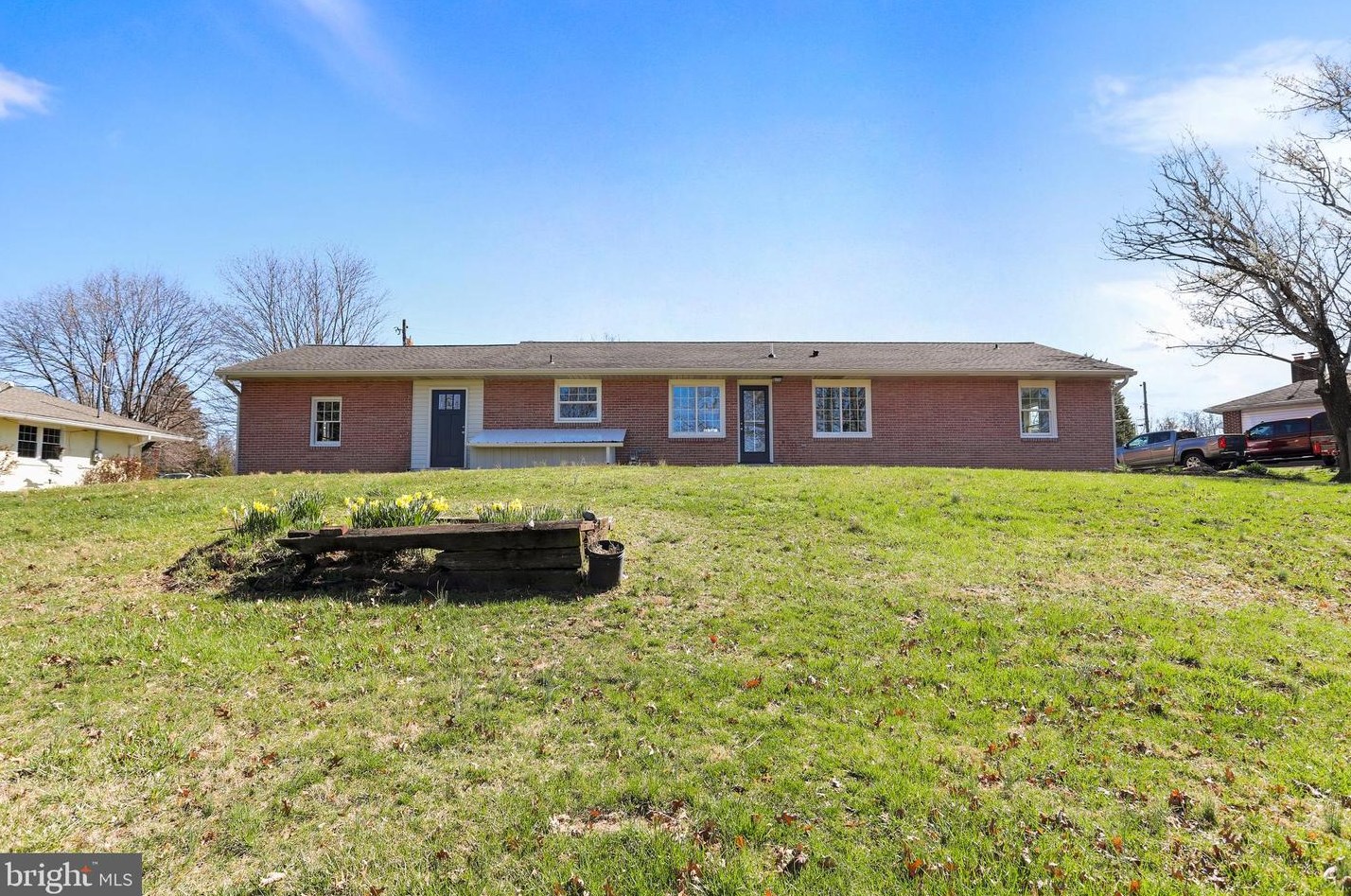 14393 Walnut Loop, Upton PA  17225-9459 exterior