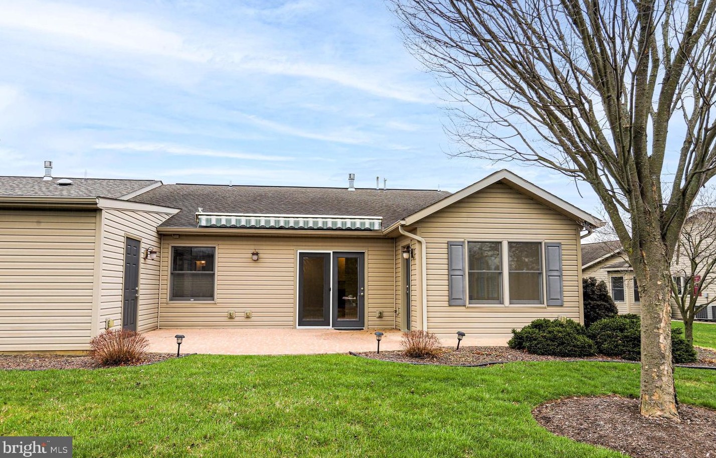 190 Parkwood Dr, Chambersburg PA  17201-4500 exterior