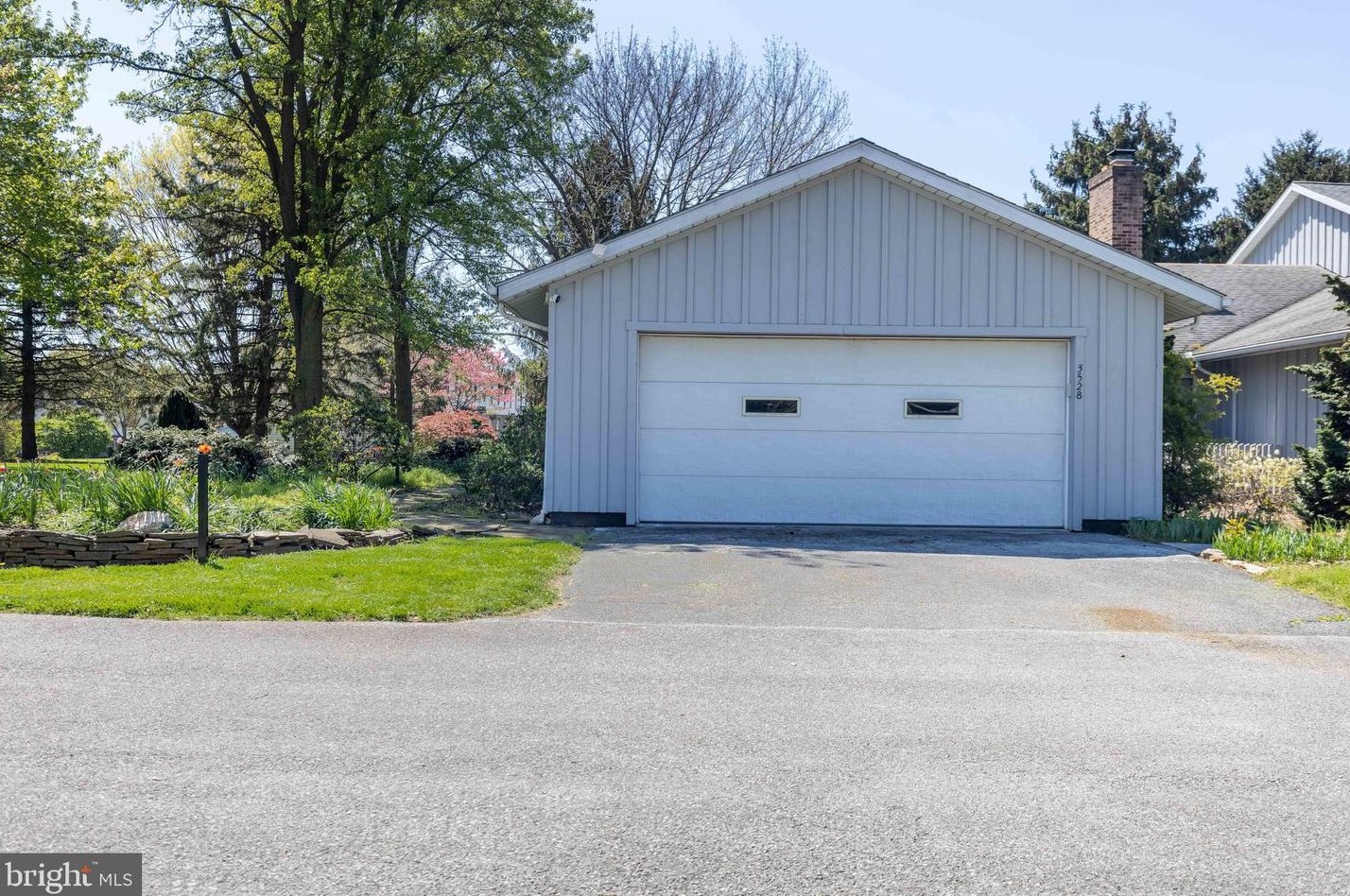 3528 Scotland Rd, Chambersburg PA  17202-9774 exterior