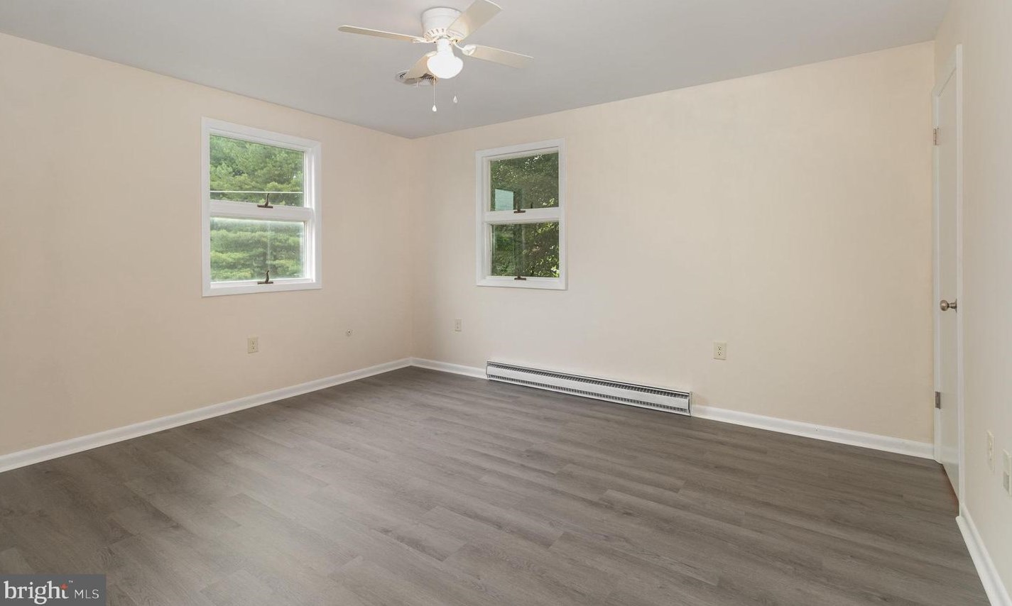 55 Linwood Dr, Chambersburg PA  17202-8682 exterior