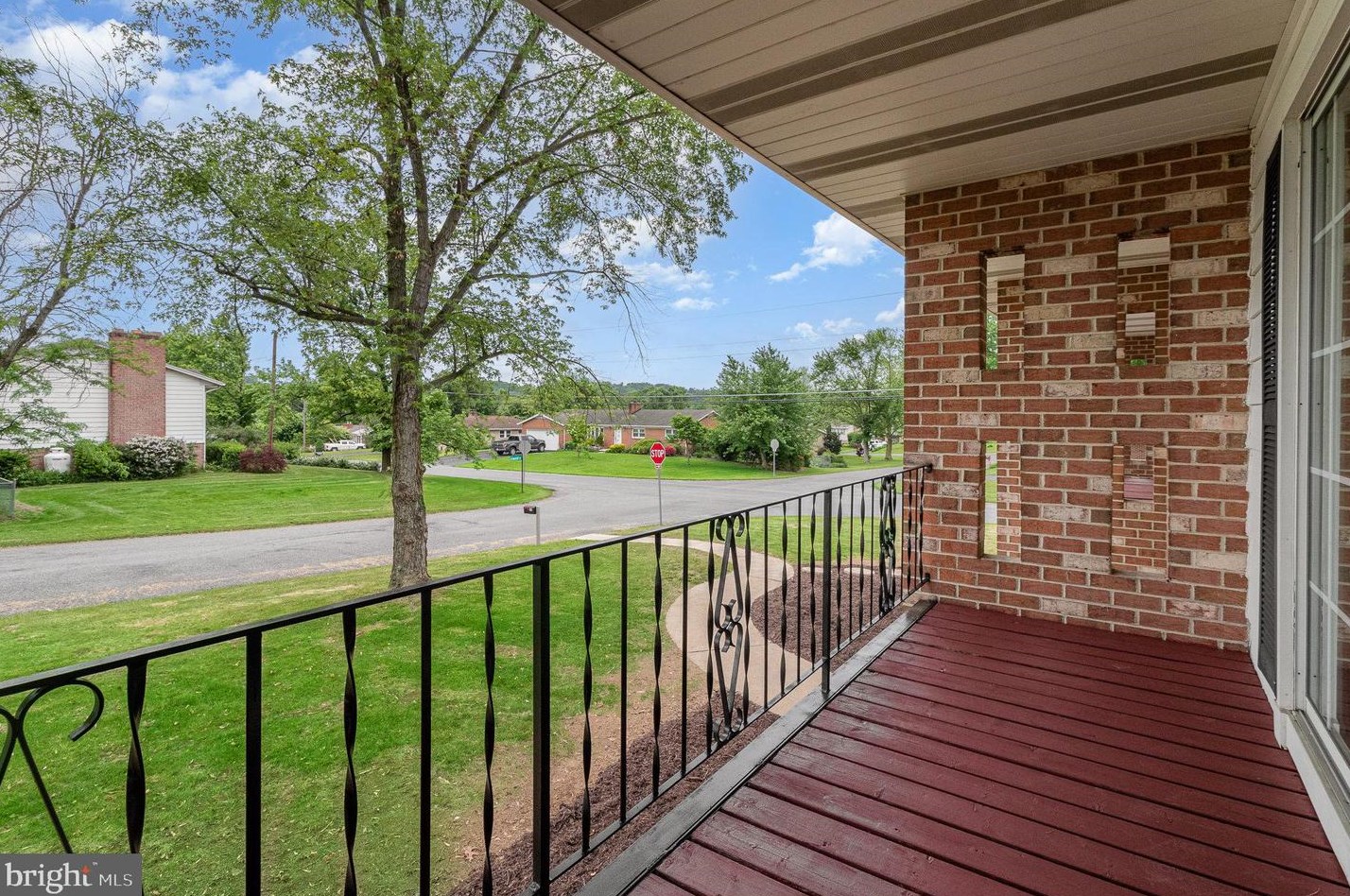 55 Linwood Dr, Chambersburg PA  17202-8682 exterior