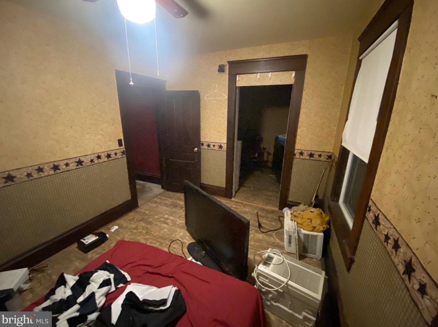 57 Franklin St, Chambersburg PA 17201-1135 exterior