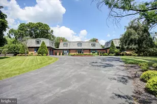 9383 Oyer Dr, Waynesboro, PA 17268 - Photo 5