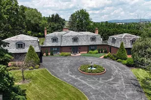 9383 Oyer Dr, Waynesboro, PA 17268 - Photo 1