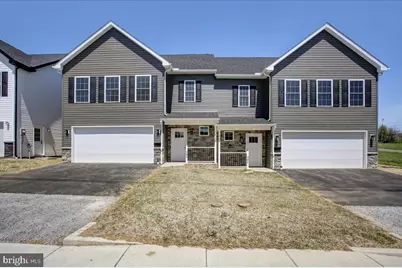 303 Grandview Ave, Waynesboro, PA 17268 - Photo 1