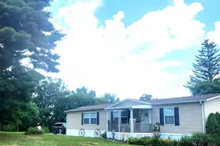 4612 Holly Dr, Chambersburg, PA 17202 - Photo 1