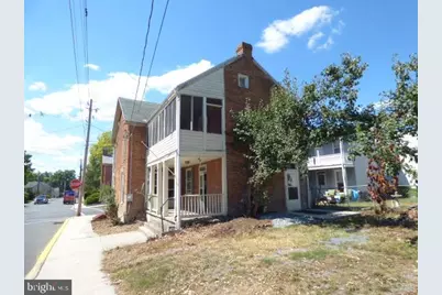 101 N N Carlisle Street, Greencastle, PA 17225 - Photo 3
