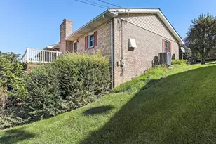 162 Briar Ridge Dr, Waynesboro, PA 17268 - Photo 41