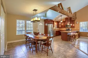 8620 Monns Gap Rd, Waynesboro, PA 17268 - Photo 9