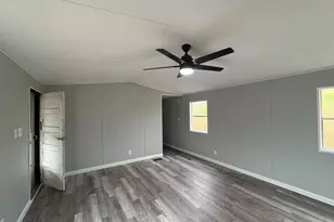 504 Cleveland Ave Ext, Waynesboro, PA 17268 - Photo 7