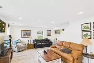 5434 Sutherland Ct, Chambersburg, PA 17202 - Photo 9