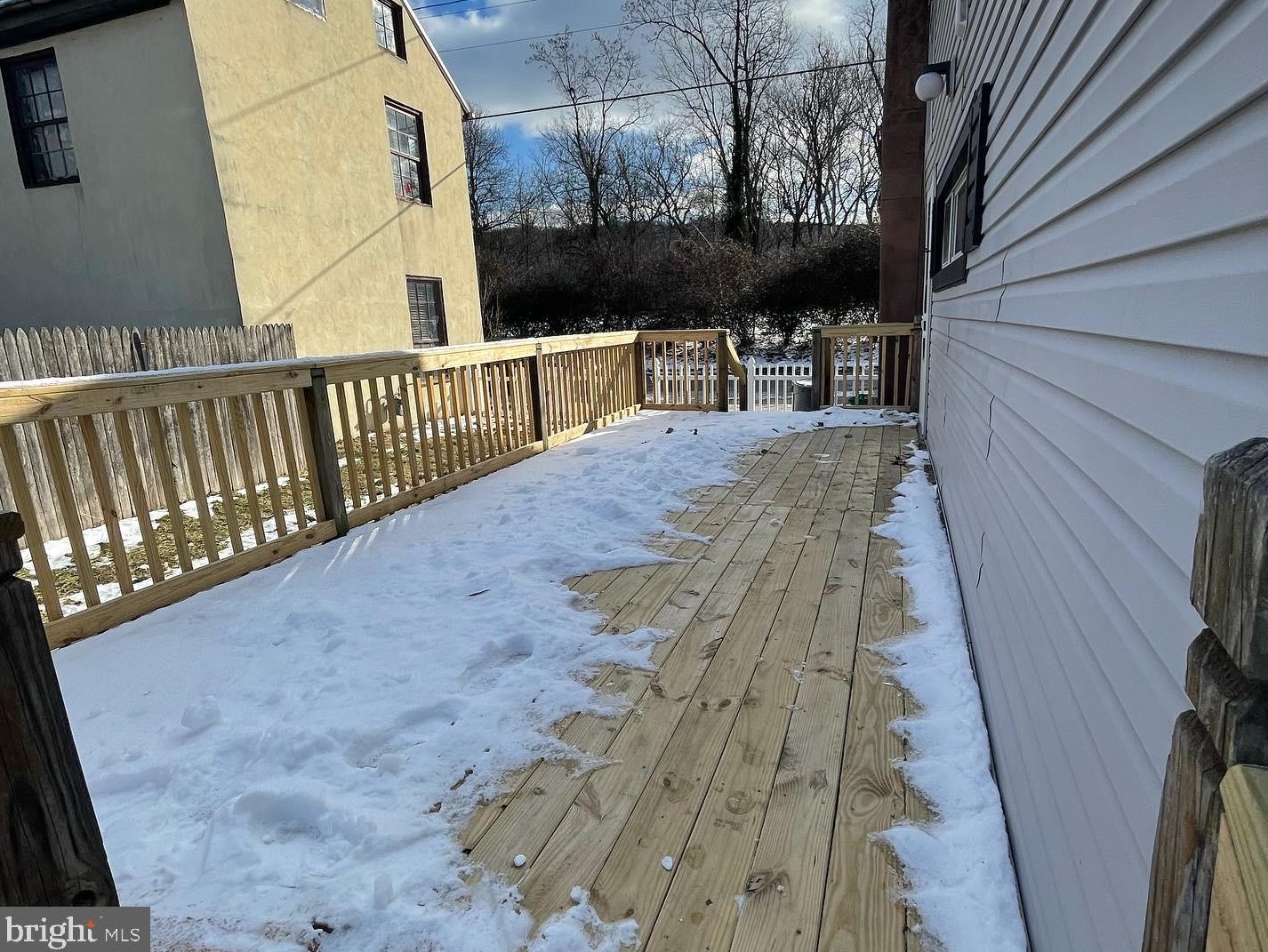 142 Front St, Marietta PA 17547-1504 exterior