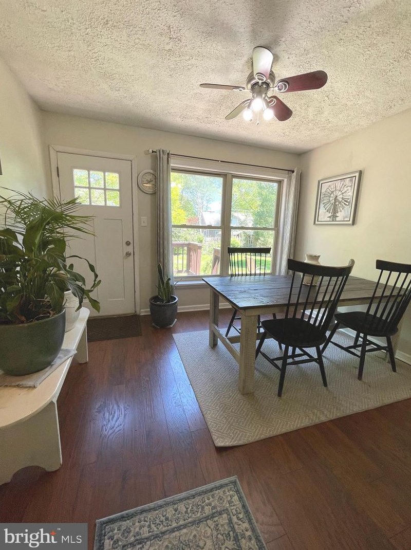 5975 Leebel Rd, East Petersburg PA  17520-1512 exterior