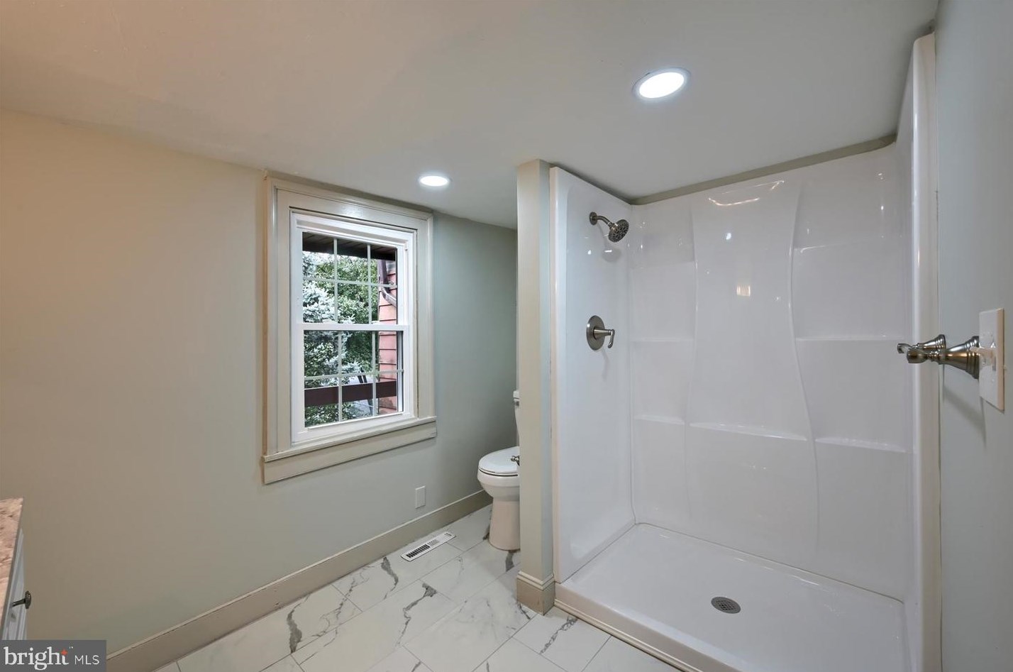 214 Front St, Marietta PA  17547-1504 exterior