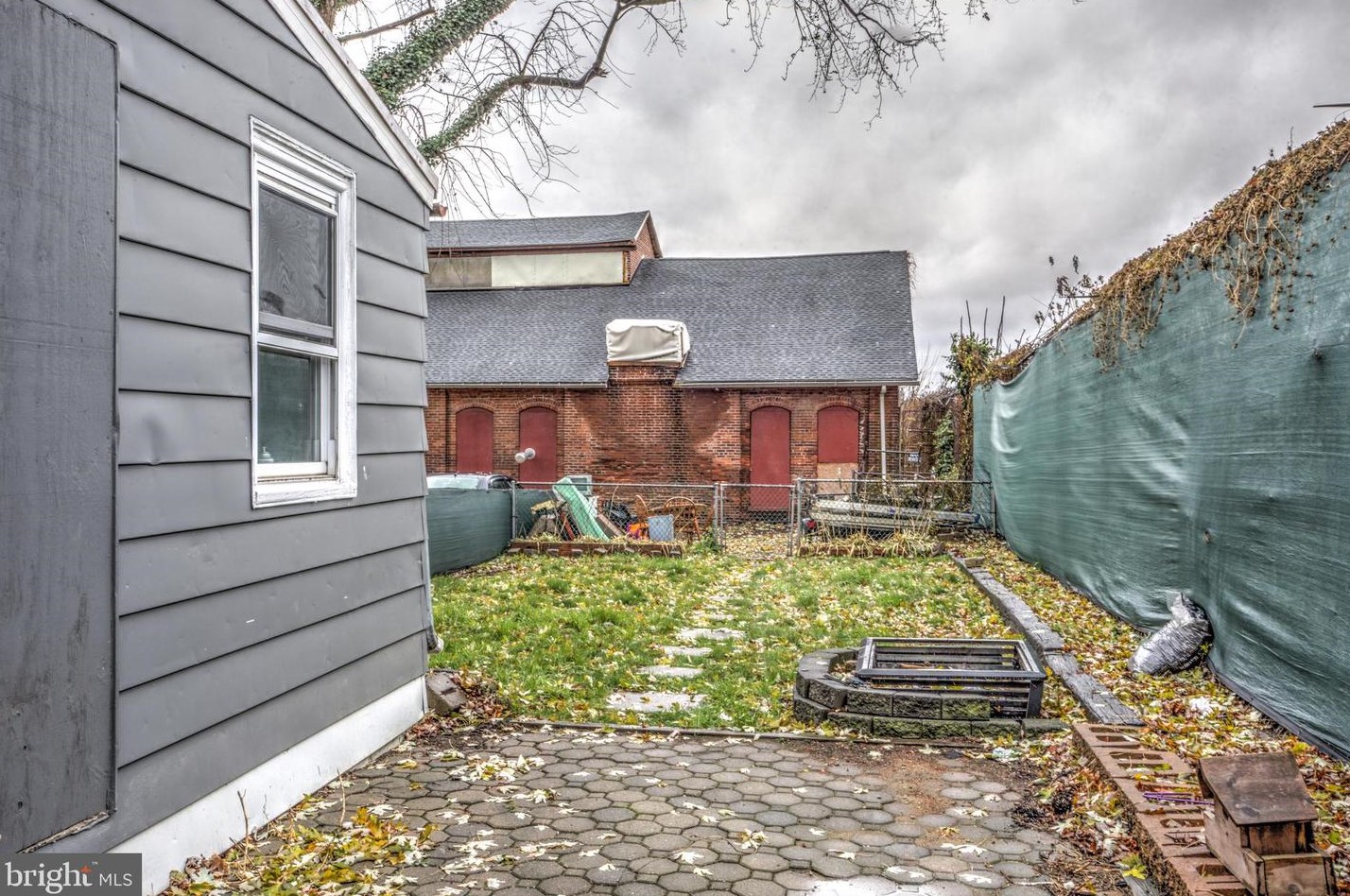 250 2nd St, Kinderhook PA  17512-1126 exterior
